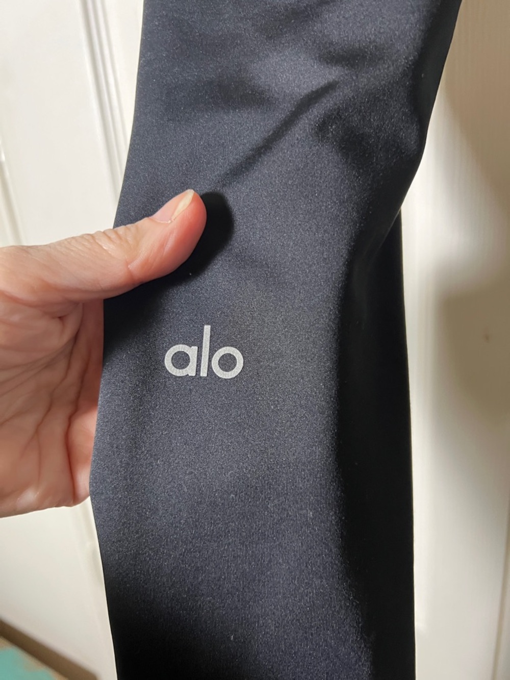 Alo Yoga Black HighWaisted Legging Women’s Small - Picture 5 of 6